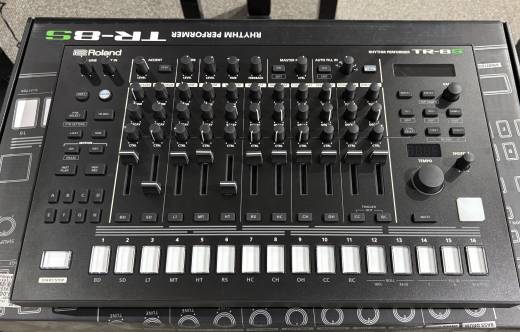 DTM・DAW Roland Tr-8s Roland - TR-8S Rhythm Performer - Nantel Musique